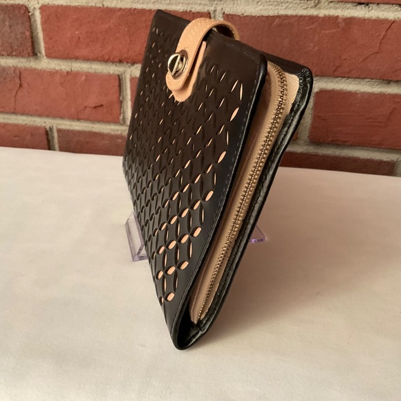 WOLF Est.1834”Chloe”Laser Cut Leather Jewelry Portfolio Case NWOT - Picture 10 of 16